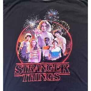 Stranger Things Netflix Graphic Tee XL Black Short Sleeve Fireworks Season 3
